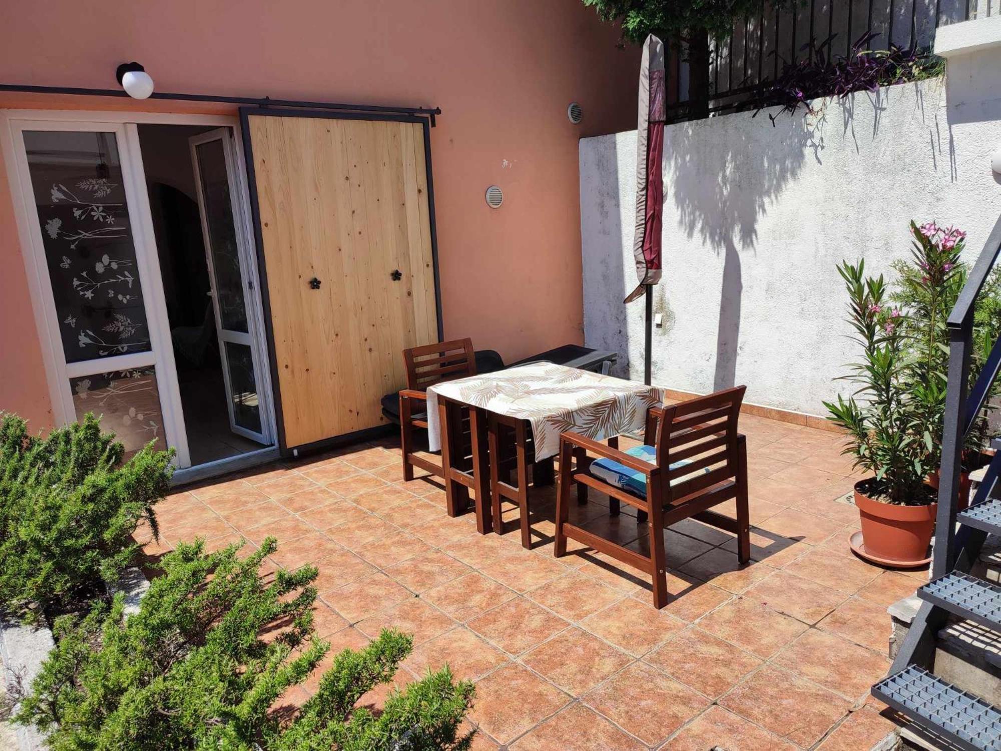 Apartmani Iris I Ana Crikvenica Exteriör bild